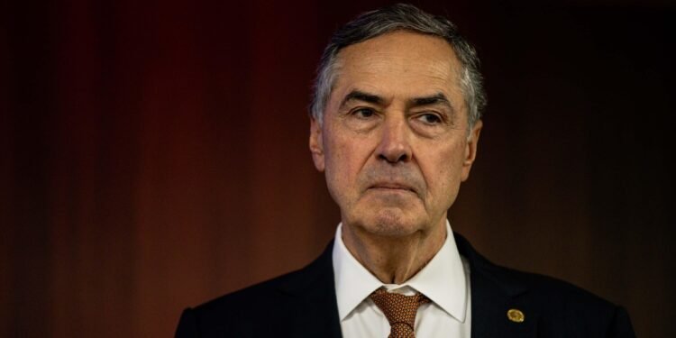 Ministro Barroso diz não entender porque tanta gente odeia ele. “Quero entender, Não lembro de ter feito nada de errado”