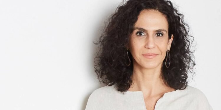 Malu Gaspar: A Comentarista de esquerda da GloboNews massacrada pela própria esquerda
