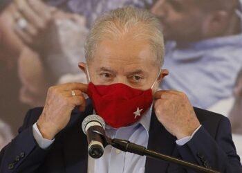Economia do Brasil estava melhor na pandemia do que agora